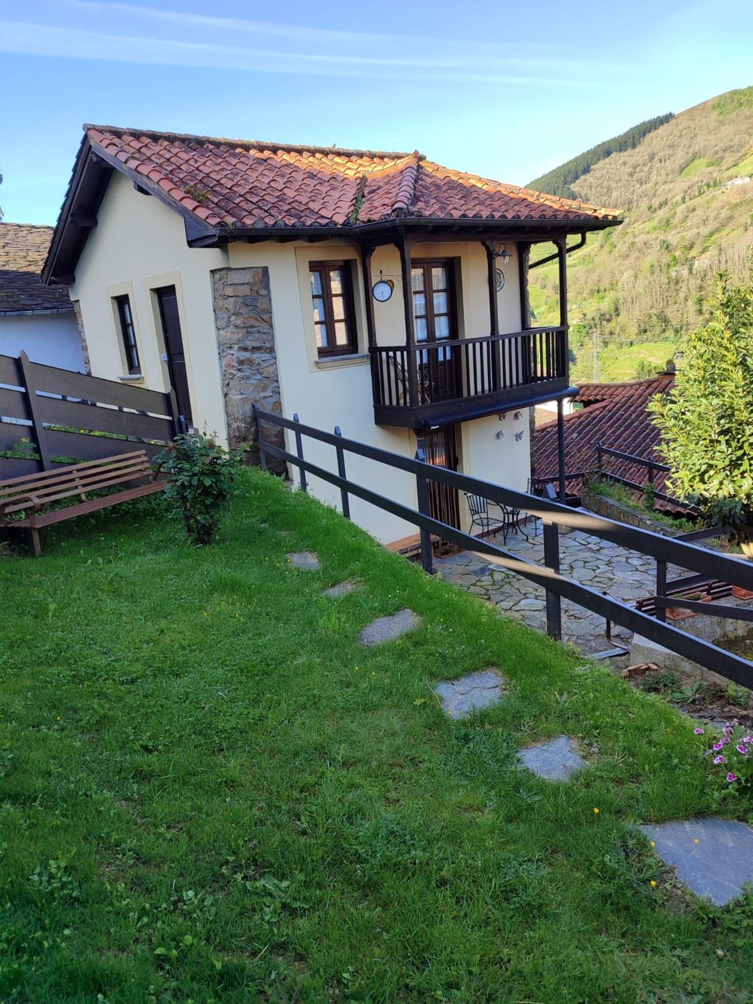 La Casina De Santulaya Villa Cangas del Narcea Kültér fotó