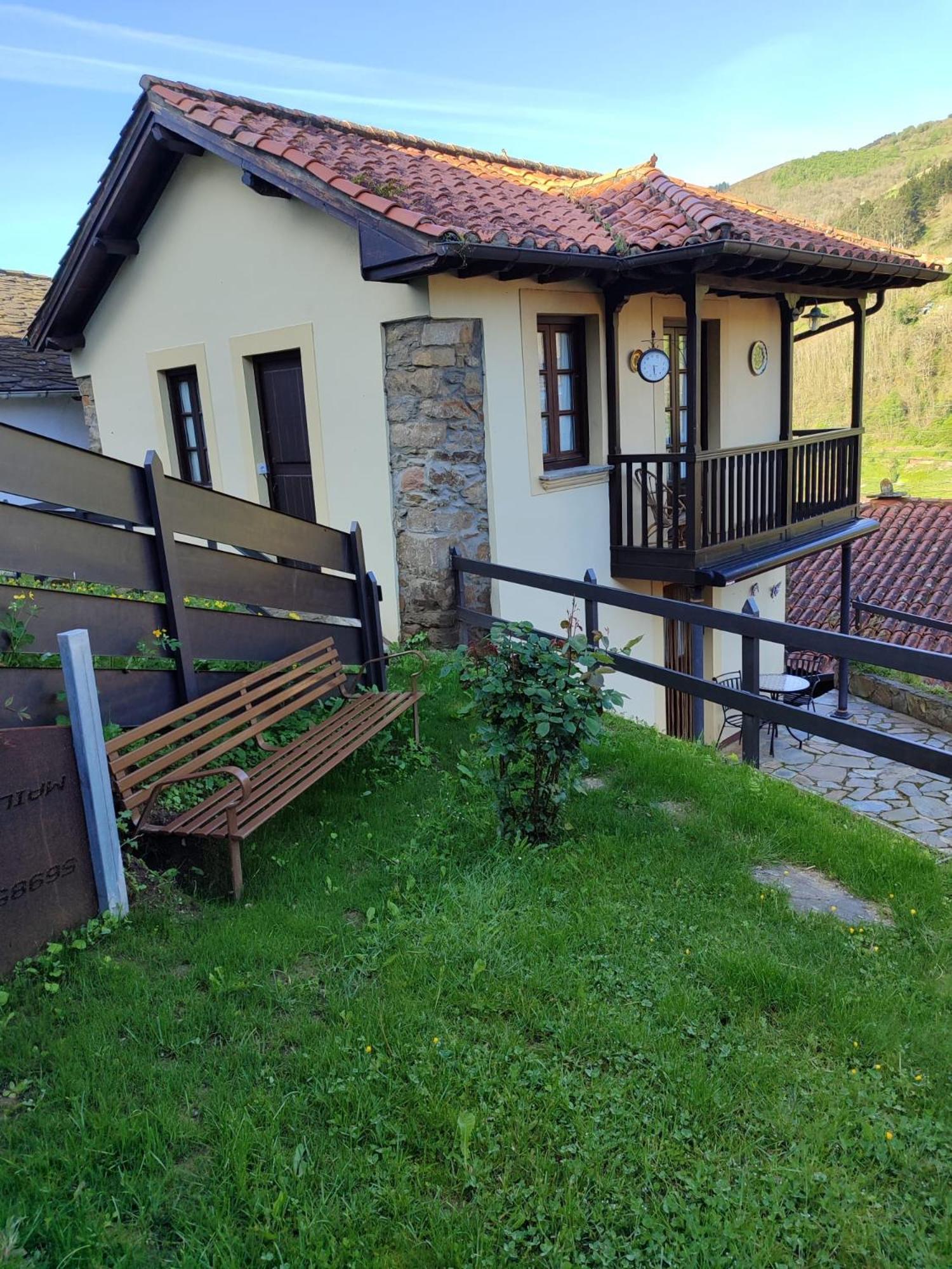 La Casina De Santulaya Villa Cangas del Narcea Kültér fotó